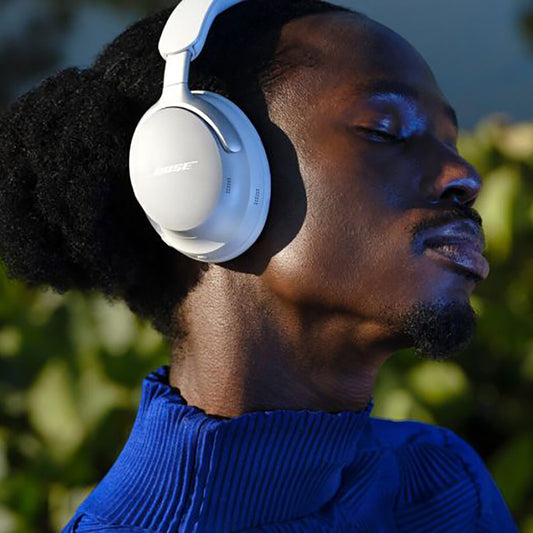 BOSE(ボーズ)QuietComfort Ultra Headphones(ホワイトスモーク)