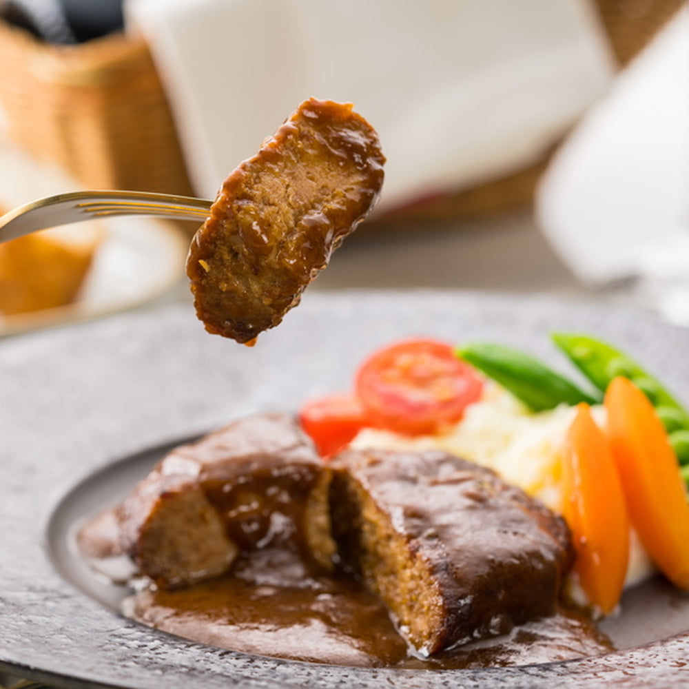 レストランリューズ 飯塚隆太監修 濃厚デミグラスソースハンバーグ(150g×4)