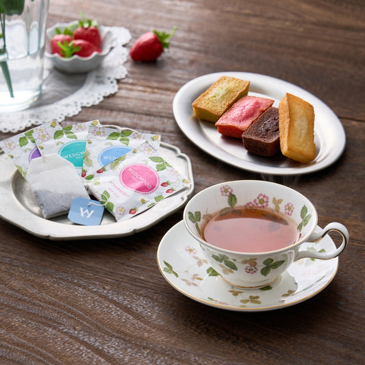 ウェッジウッド　ワイルドストロベリーティーバッグ4種飲み比べ＆フィナンシェ4種食べ比べ（9個）