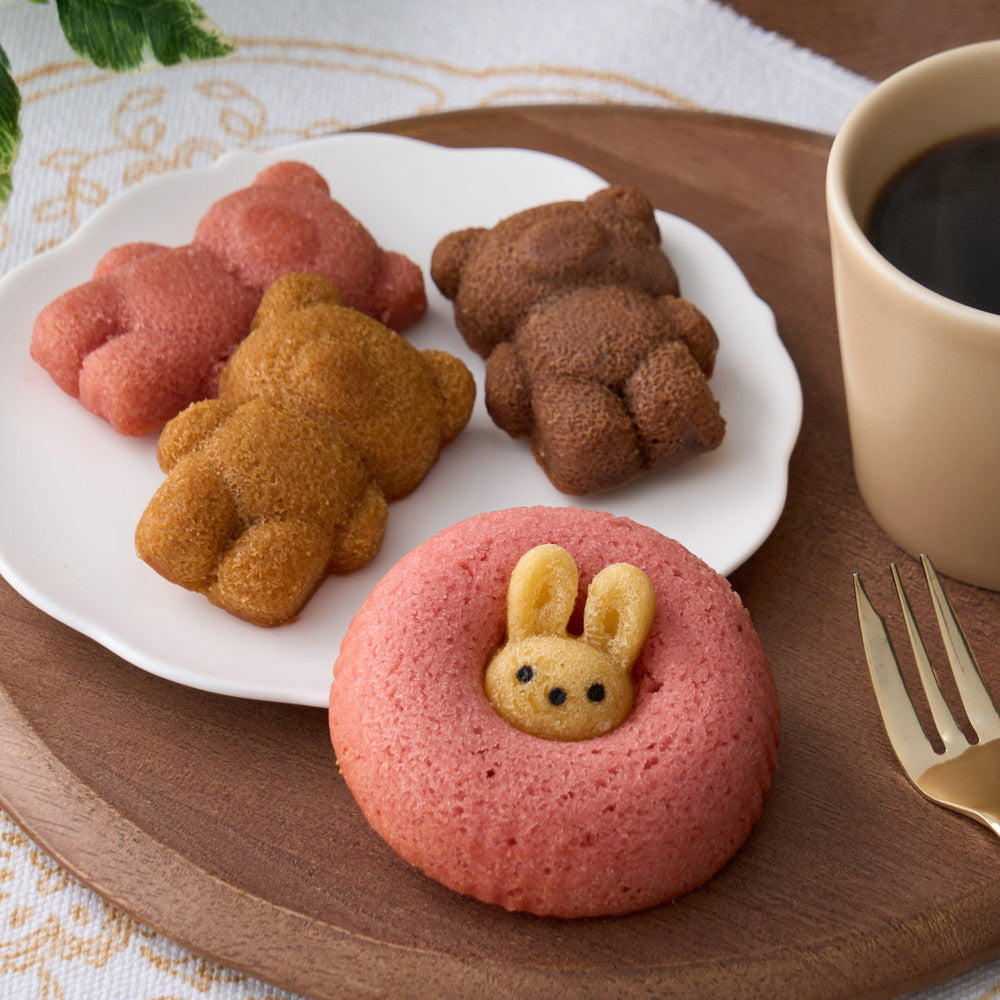 パティスリークマンシ＆アニマルドーナツ 4種食べ比べ（4個） – AOYAMA