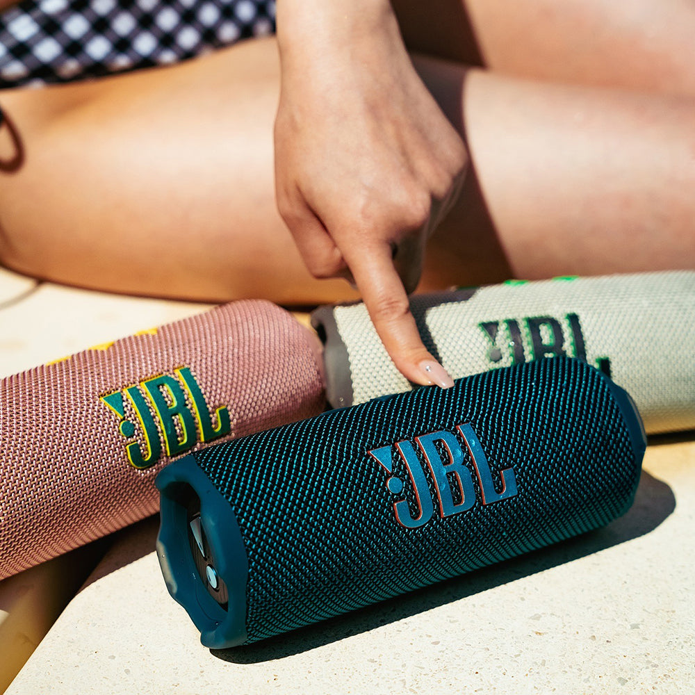 JBL　防水ポータブルスピーカーFLIP 7Blue