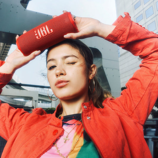JBL　防水ポータブルスピーカーFLIP 7Red